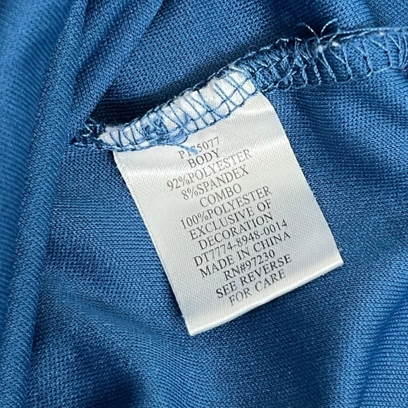 Almost Famous Blue Floral Sleeveless Shark-Bite Dress With Open Back - Small - Picture 11 of 12